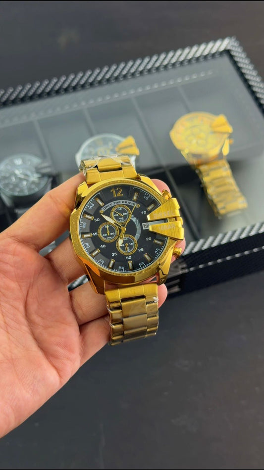 Spectacular Diesel Black Dial New Model Analog Watch For Men